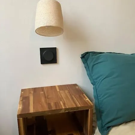 Un Petit Cocon En Plein Coeur Du 11eme * Parigi