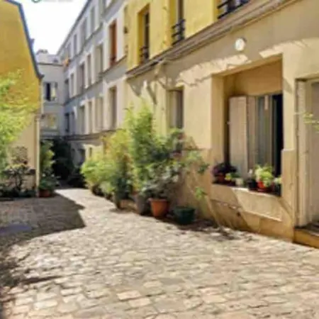 Un Petit Cocon En Plein Coeur Du 11eme Parigi